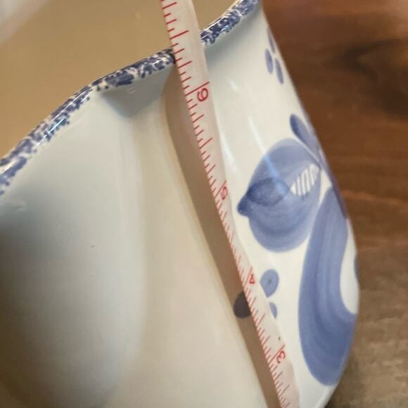 ⭐️ Pier 1 Imports Glass Kitchen Pitcher Sponge Print Rim White Blue Apples - Picture 5 of 12